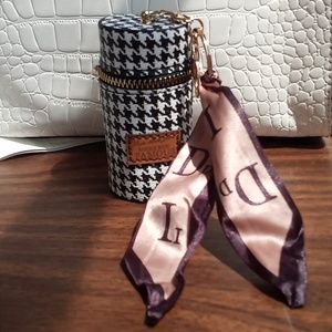 Mini Coin Purse, Leather Storage Zipper Bag, Keychain.